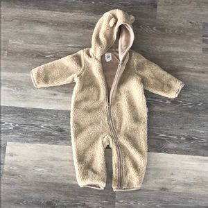 Gap 6-12 Snow suit